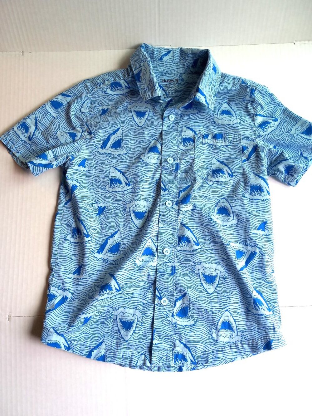 Hurley Kids Blue Short Sleeved Shark Print Button Front Shirt - Child Small - Picture 2 of 6